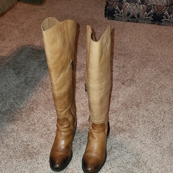 Vince Camuto Shoes - Vince Camuto style VC-BEDINA western brown tie dye leather size 8.5